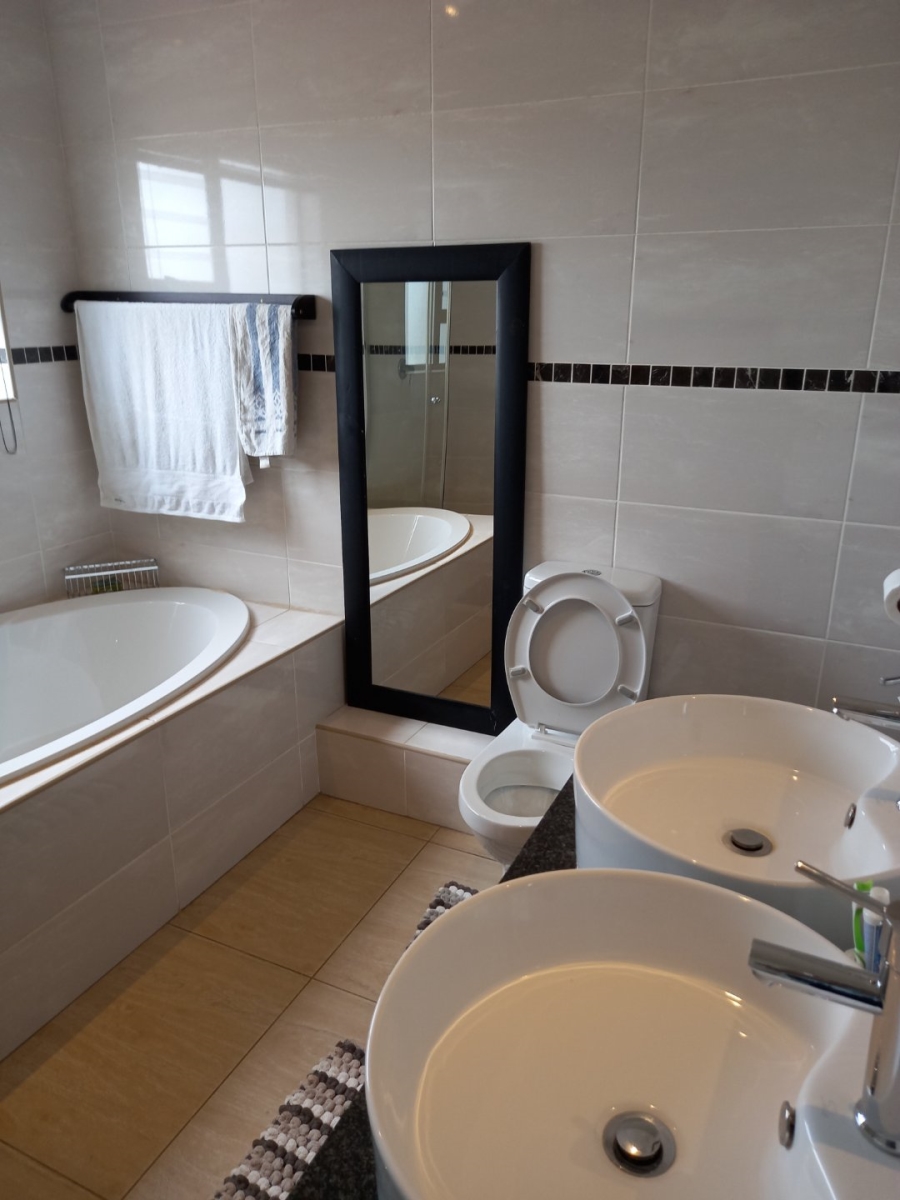 3 Bedroom Property for Sale in Hillside Free State